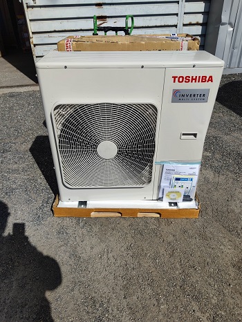 Unite Exterieure Inverter Reversible 3 Sorties 9 kw  Thosiba